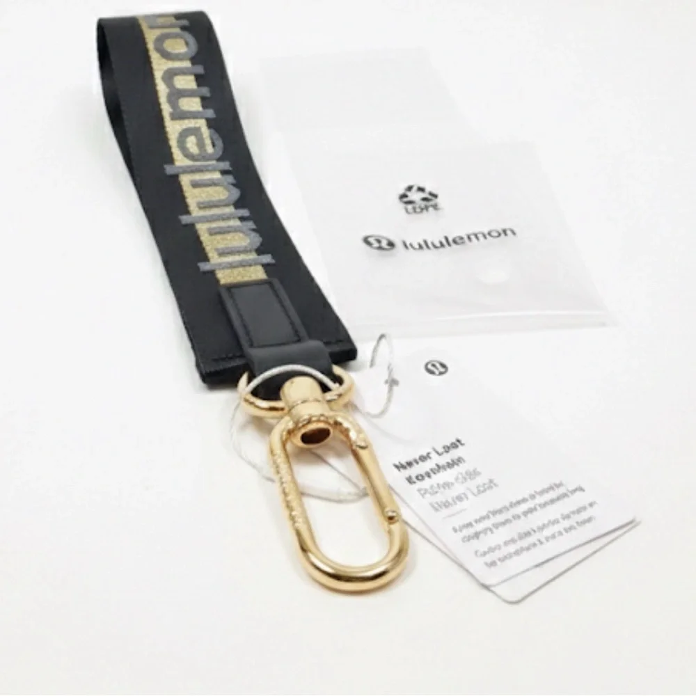 Lululemon Never Lost Keychain - Black & Gold| NWT